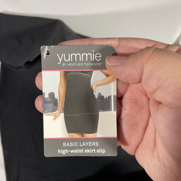 NWT Yummie [ PLUS 1X ] Yulia‎ High Waist Smoother Slip Skirt Black - Picture 12 of 12